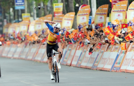 Cúp truyền hình TPHCM 2026: Tay đua Thụy Sĩ mang về chiến thắng thứ hai cho Đồng Tháp