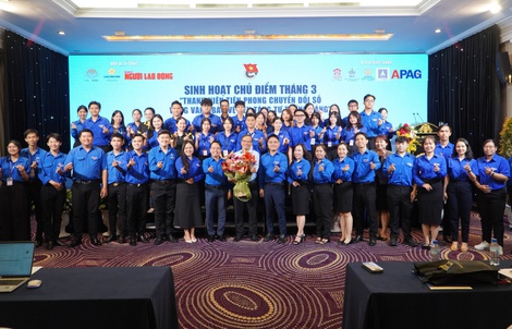 XÂY DỰNG ĐẢNG VỮNG MẠNH TRONG KỶ NGUYÊN SỐ: Làm chủ không gian mạng, giữ vững "mặt trận" số
