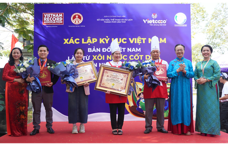 Bản đồ Việt Nam từ xôi nước cốt dừa lập kỷ lục, lan tỏa niềm tự hào dân tộc