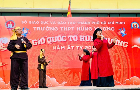 CLB Di sản TP HCM bền bỉ giữ điệu xoan truyền thống