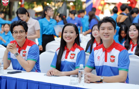 Khi người nổi tiếng sát cánh cùng Công an TPHCM
