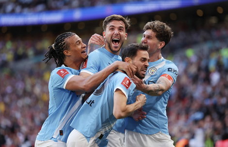 Premier League từ chối ủng hộ, Man City đối mặt lịch đấu nghẹt thở