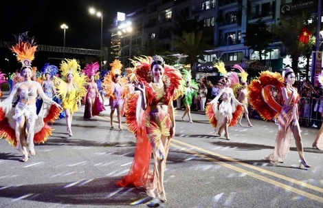 Carnaval Hạ Long 2026: Vũ hội đường phố bên bờ di sản