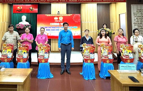 Chăm lo thiết thực, hiệu quả cho đoàn viên - lao động