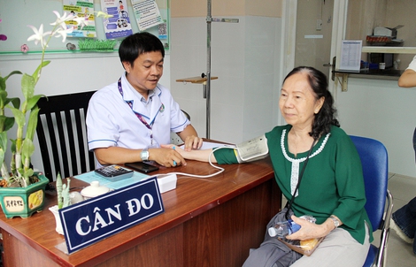 NÂNG CHUẨN TRỢ CẤP XÃ HỘI: Thêm điểm tựa cho người yếu thế