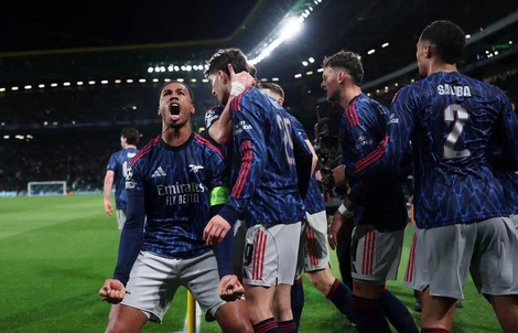 Arsenal giúp bóng đá Anh đoạt suất thứ 5 dự Champions League