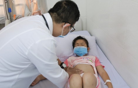 Xác định nguyên nhân khiến 86 người nhập viện sau khi ăn bánh mì