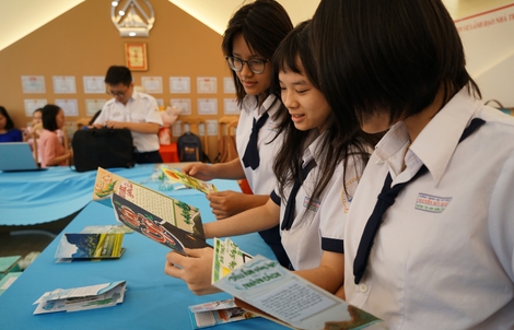 "Đánh thức" tình yêu văn học không qua sách vở