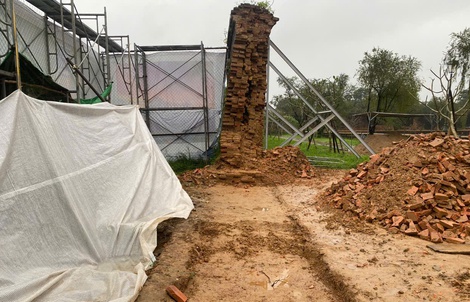 1,9 tỉ đồng dựng lại 14,2 m Hoàng thành Huế, vì sao chậm triển khai?