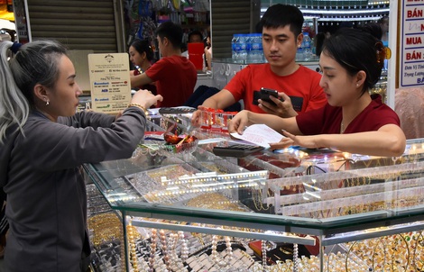 Giá vàng hôm nay, 9-4: Đảo chiều đi xuống