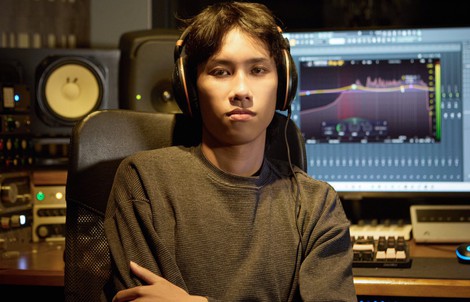 Producer Hoaprox: "Tôi chọn khác biệt - vì đó là cách duy nhất để tồn tại"