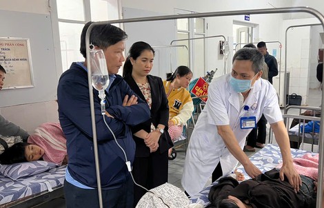 Quảng Trị: Hàng chục người nhập viện sau khi ăn bánh mì