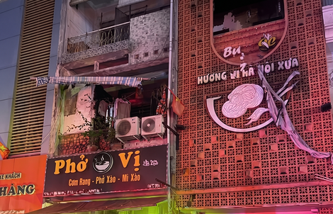 Cháy quán ăn ở trung tâm TPHCM, giải cứu 4 người