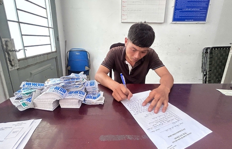 Công an TPHCM liên tục bắt quả tang vi phạm, nhiều người phải viết cam kết