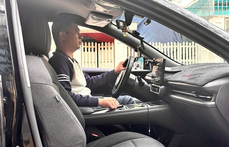 Tài xế dịch vụ nói về VinFast Limo Green: “Xe chạy nhàn, khách khen êm, ví tiền rủng rỉnh"