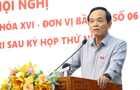 Bí thư Thành ủy TPHCM: Không cổ xúy tư duy "quản không được thì cấm"