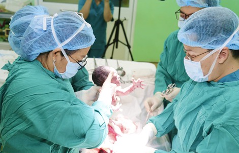 Đỉnh cao của y học hiện nay là điều trị ngay từ trong bào thai