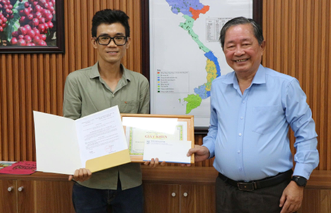 VICOFA khen thưởng người Việt vô địch thử nếm cà phê thế giới