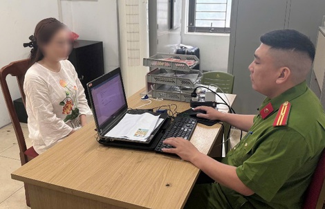Lập hồ sơ xử lý người phụ nữ chửi bới, hành hung nam tài xế ô tô
