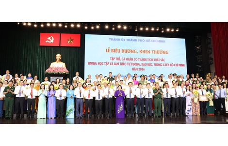 Thông tin nổi bật ở TPHCM: Biểu dương điển hình học Bác, loạt dự án hơn 10 tỉ USD, CSGT siết vi phạm