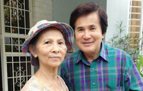 Nghệ sĩ Hoài Thanh với bức ảnh hiếm hoi về nữ tác giả kịch bản "Nhụy Kiều tướng quân"