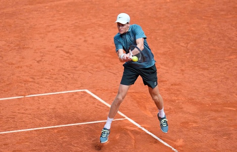 Sinner thẳng tiến chung kết Madrid Open, lập kỷ lục mới