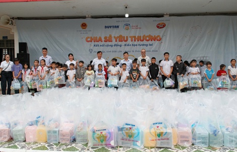 “Chia sẻ yêu thương 2026” mang niềm vui đến học sinh vùng biên Đắk Lắk