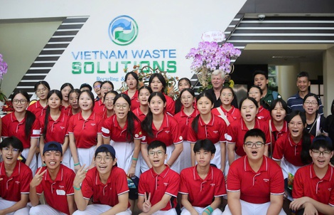 VWS đón học sinh Singapore tham quan Khu liên hợp xử lý rác Đa Phước
