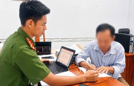 Người đàn ông ở Cà Mau được giáo dục về trách nhiệm khi sử dụng mạng xã hội