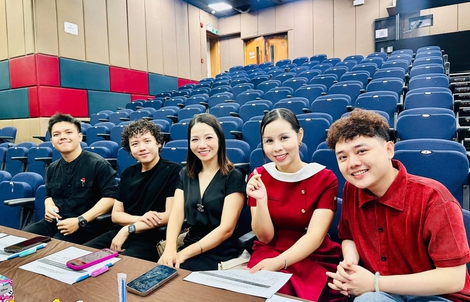Ngọc Duyên, Bảo Châu, Công Hiển xúc động tham gia "Hào quang trong bóng tối"