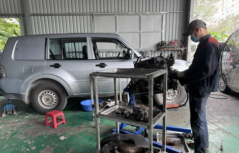 Nhiều chủ xe vẫn còn băn khoăn về xăng E10
