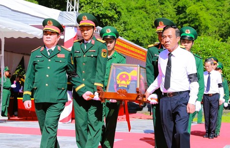 Đại tướng Nguyễn Trọng Nghĩa dự lễ truy điệu, an táng 19 hài cốt liệt sĩ tại Thanh Hóa