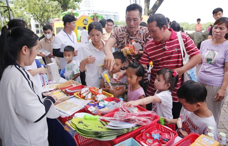 Hơn 15.000 phần quà dành tặng thiếu nhi tham gia Ngày hội Phú Mỹ Hưng hướng về trẻ em 2026