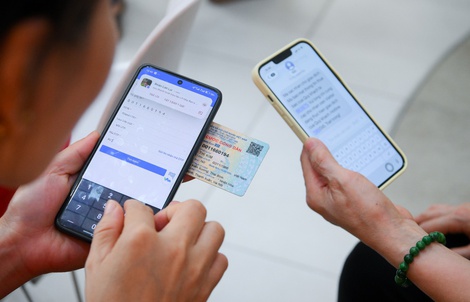 Viettel hỗ trợ xác thực thông tin thuê bao tại nhà cho người cao tuổi