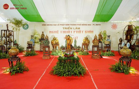 Không gian trà Việt kết hợp triển lãm nghệ thuật Phật giáo trên gốm sứ tại Đồng Nai