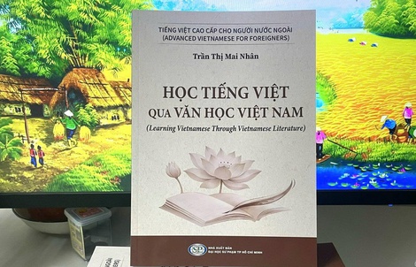 Mở cánh cửa đi vào tâm hồn Việt
