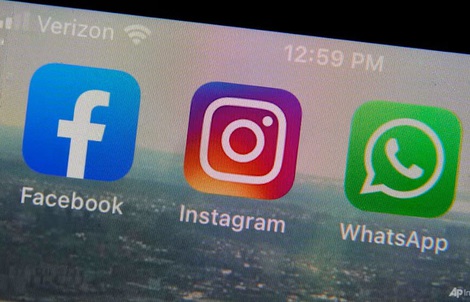 Trả phí cho Facebook: Biết được ai âm thầm theo dõi mình, bí mật xem Story người khác