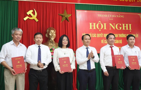 Một xã ở Đà Nẵng thay bí thư và Chủ tịch UBND cùng lúc