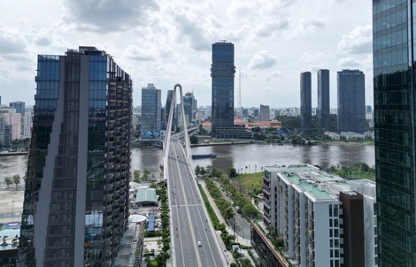 Tăng trưởng bắt đầu từ bộ máy