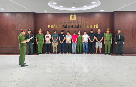 TPHCM: Lật tẩy đường dây hợp thức hóa nguồn gốc động vật hoang dã, khởi tố nhiều kiểm lâm
