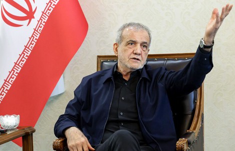 Iran lên tiếng về thông tin tổng thống từ chức