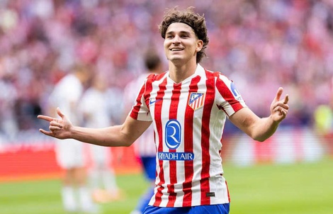 Real Madrid nhắm Alvarez, Mourinho trở lại Bernabeu