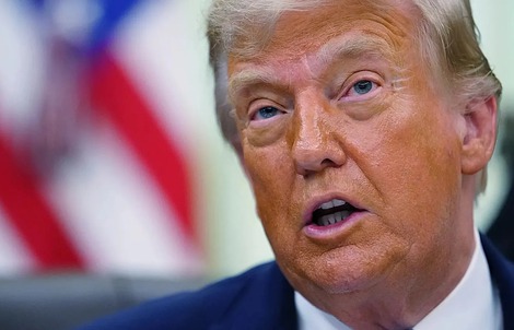 Ông Donald Trump nói "muốn chiếm" đảo Kharg, Iran tuyên bố "chính Mỹ mới phải đầu hàng"