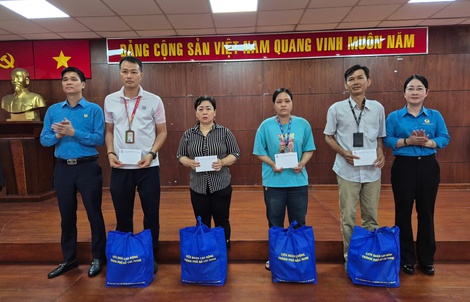 Gặp lãnh đạo Tổng LĐLĐ Việt Nam, người lao động gửi gắm tâm tư về lương, nhà ở xã hội