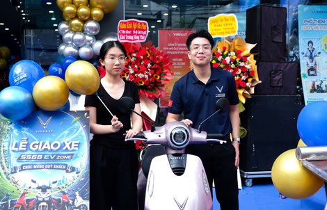 VinFast khai trương 66 đại lý xe máy điện mới trong 1 ngày, ra mắt mô hình showroom cao cấp EV-Zone
