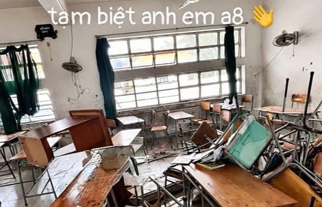 Buổi học cuối, nhóm học sinh lớp 9 ném bàn ghế, sách vở giữa lớp gây xôn xao