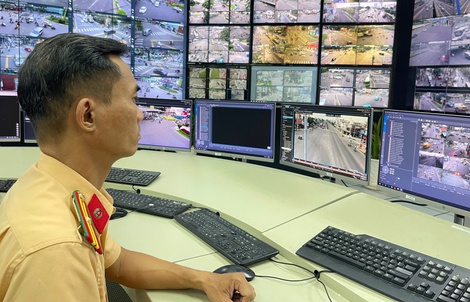 CSGT TPHCM số hóa giúp người dân dễ nộp phạt giao thông qua điện thọai