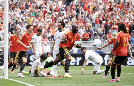 Lukaku tái xuất, Bỉ thoát hiểm trước Ai Cập