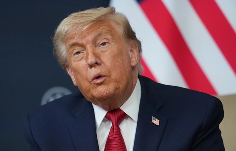 Ông Donald Trump tuyên bố "không chi dù chỉ 10 xu" để tái thiết Iran
