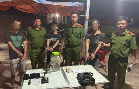 Kiểm tra một khách sạn, Công an TPHCM phối hợp bắt giữ 30 người